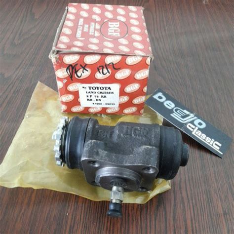 Jual WHEEL CYLINDER BLOK MASTER REM RODA BELAKANG KANAN NEPEL TOYOTA