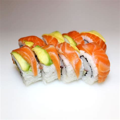 Salmón California Roll — Sushi N1