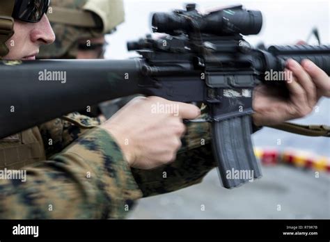 Carabine de service m16a2 Banque de photographies et dimages à haute