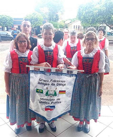 Grupos de Quatro Pontes participam do Encontro de Danças Interestadual