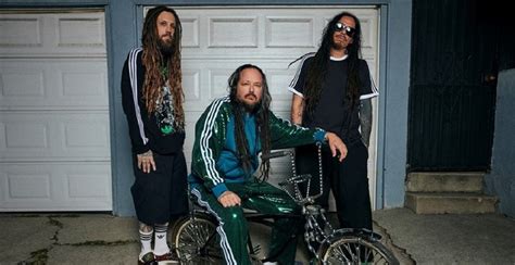 Korn anuncia nova coleção a Adidas