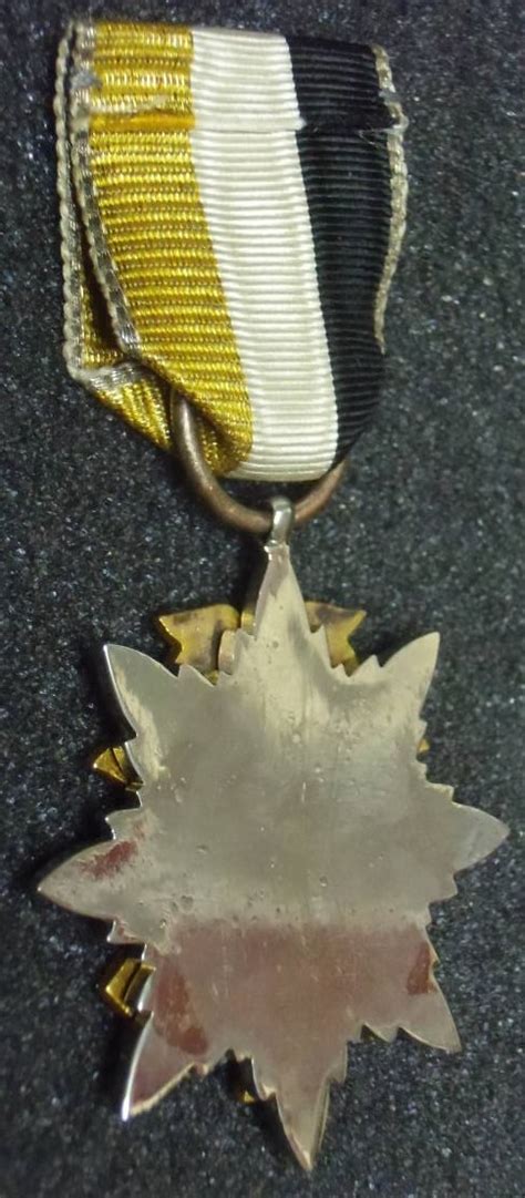 Replicas And Fakes Of The Order Of The Golden Kite Page Medals Of