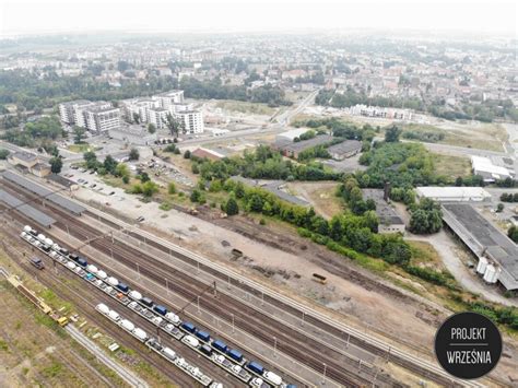 Parking Przy Dworcu Kolejowym Trwa Rozbi Rka Starych Tor W Projekt