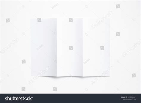 Blank Tri Fold Brochure Isolated On 스톡 일러스트 1017269101 Shutterstock