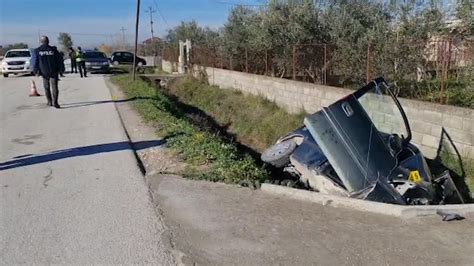 Aksident N Belin Fier Makina Del Nga Rruga E P Rfundon N Kanal I