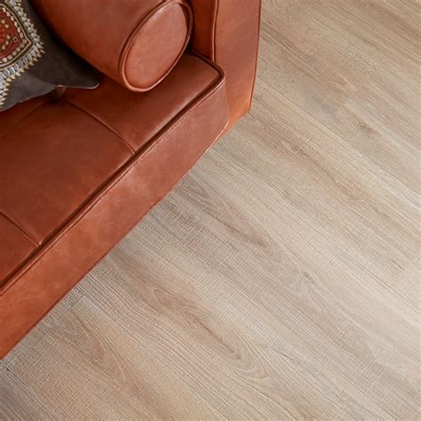 Pergo Portfolio Wetprotect Crema Oak 10 Mm T X 7 12 In W X 47 14 In L Waterproof Wood Plank