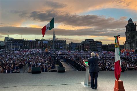 Amlo Encabezar Marcha Del Ngel Al Z Calo El De Noviembre