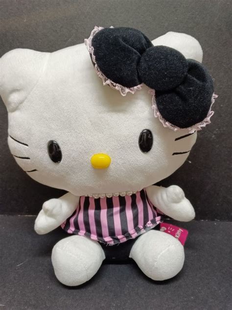 Authentic Sanrio Hello Kitty 12 Big Stuffed Toy Collectible Plush On Carousell