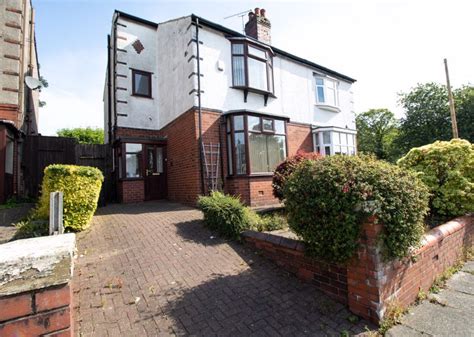 Bed Semi Detached House For Sale In Walker Avenue Great Lever