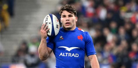 Rugby Frenchman Antoine Dupont Named Best Player In The World Teller