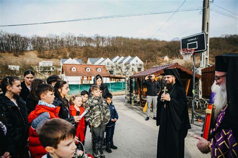 Liturghia Darurilor la Așezământul pentru copii Sfântul Onufrie cel