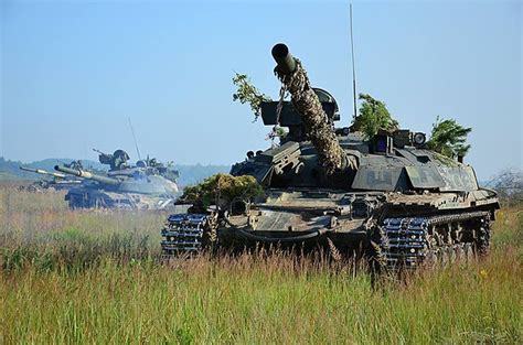 Fileukrainian Army T 64bm During A Training Exercise Wikimedia