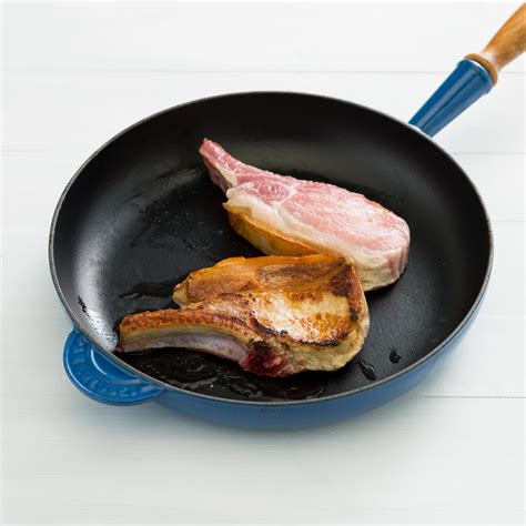 how long to cook pork cutlets in oven