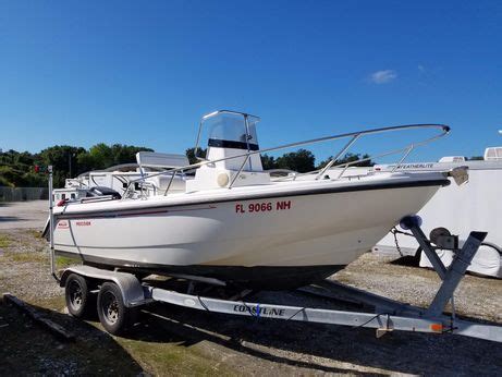 Boston Whaler Outrage 18 boats for sale - YachtWorld