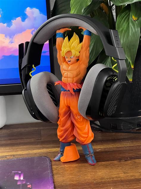 25cm Dragon Ball Z Goku Headphone Stand Lulunami