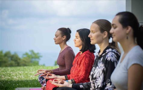 Meditation Retreats Why They Are The Best Way To Relax The Art Of Living