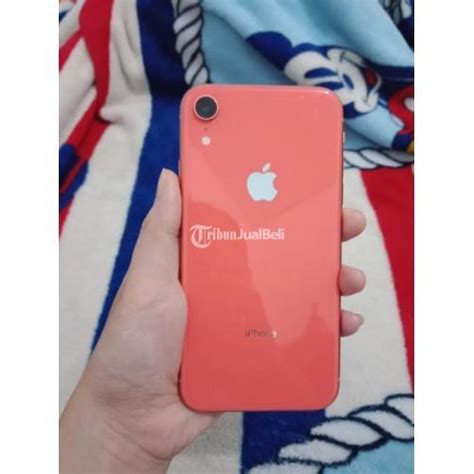 HP Bekas IPhone XR 64GB Coral Mulus Normal Aman Harga Nego Di Jogja