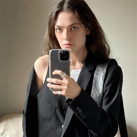 Ella Bonita Nude In Presenting Ella Bonita At Metart Hunter My Xxx Hot Girl