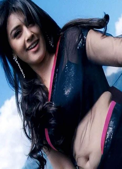 Latest Hot Sexy Navel Boddu Photos For Image Lovers