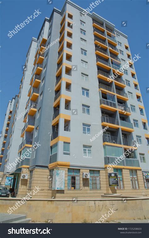 Azerbaijan Baku 0408 2017 Facade Modern Stock Photo 1725208603 ...