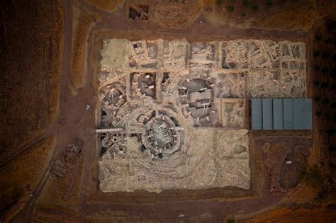 10 Stunning Images Of 12000 Year Old Gobekli Tepe — Curiosmos