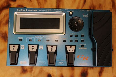 Roland Gr 55 Guitar Synthesizer Gr Cosm Blue Set With Adaptor And Midi