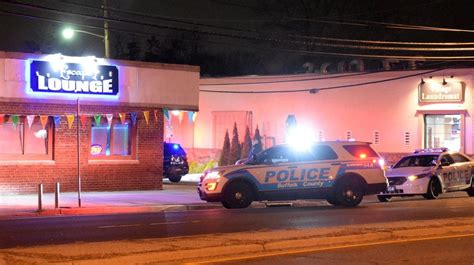 Police Coram Man Seriously Hurt In Escape Lounge Shooting Newsday