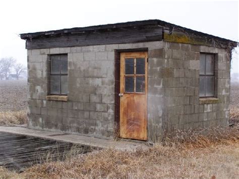 Old West Cinder Block Shed Cinder Block House Building A Storage