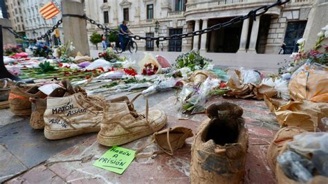 Así está la Plaza del Ayuntamiento de Valencia horas antes de la