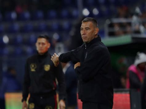 Orense explotó contra el arbitraje vs Barcelona: "Fuimos perjudicados