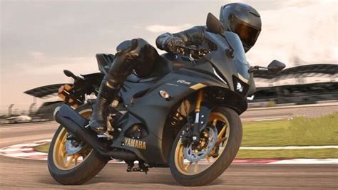 Yamaha Yzf R V Dark Knight Edition Launched In India Priced At