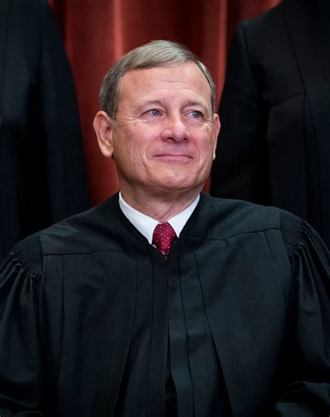 john roberts leader  supreme courts conservative majority fights