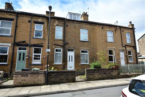 2 Bed Terraced House For Sale In Sydney Street Farsley Pudsey West