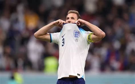 Brentford Fans Mock Harry Kane With Ruthless Chant Before Tottenham