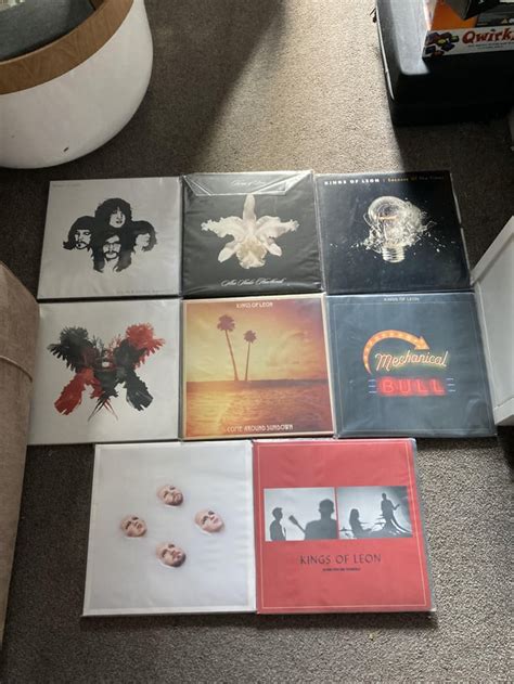 Finally finished my kings of leon album collection on vinyl : r/kingsofleon