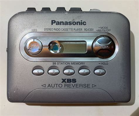 Panasonic Cassette Walkman Fm Radio Rq E30v Audio Portable Music Players On Carousell