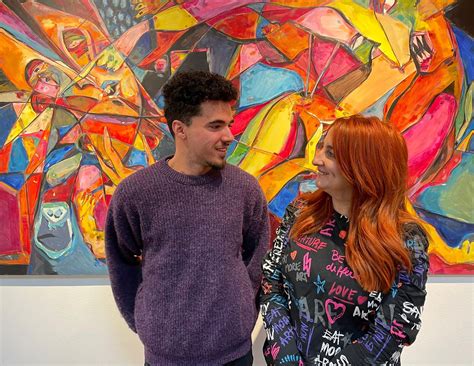 El Palacio de la Isla se llena de color con la exposición ‘En el balcón