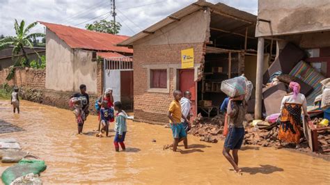 Death toll from flooding landslides in Congo surpasses 400