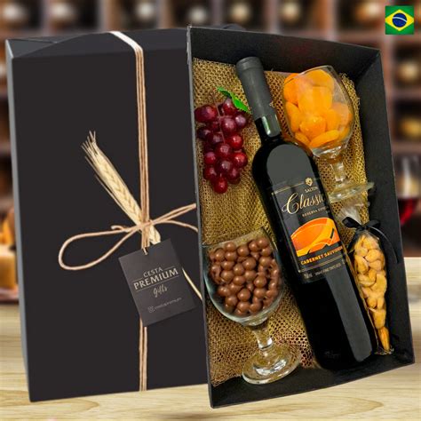 Kit Vinho Salton Classic Reservado Cesta Premium