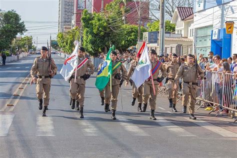 Desfile De De Setembro Arax Agora