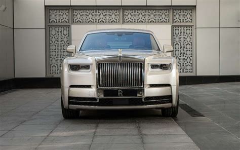 Rolls Royce Phantom Gold – Hello Luxury Car Rental|Best Luxury Car ...