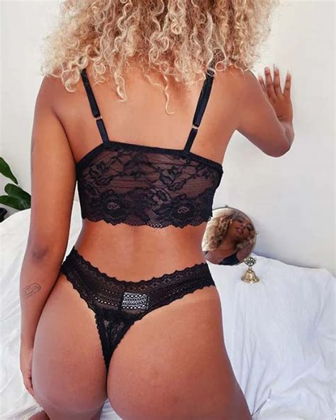 Calcinha fio dental de renda preto da vovó Suzane Lingerie perfeita é