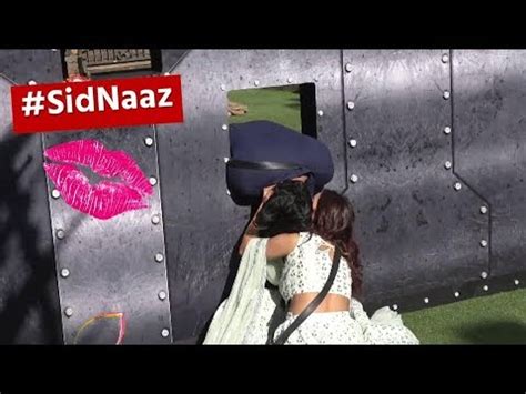 Bigg Boss Sidharth Shukla And Shehnaz Gill Romantic Moment Kiss