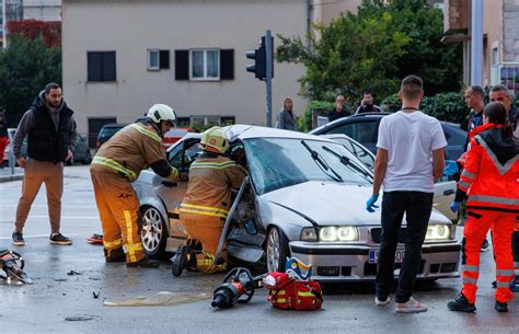 Slobodna Dalmacija Sudar Dva Vozila Kod Crkve Svetog Petra U Splitu