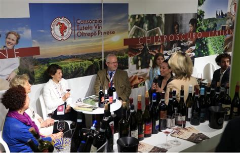 Vinitaly Grande Successo Di Pubblico Allo Stand Consorzio Tutela Vini