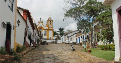 Calendário de Feriados em Minas Gerais (2026) - Calendarr