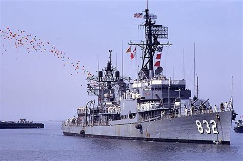 Gearing-class destroyer - Wikipedia