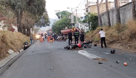 Dos Muertos Tras Accidente De Motocicletas En Villa Nueva