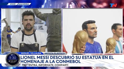 La Estatua Hiperrealista De Messi I Leo Posó Junto A Ella En El