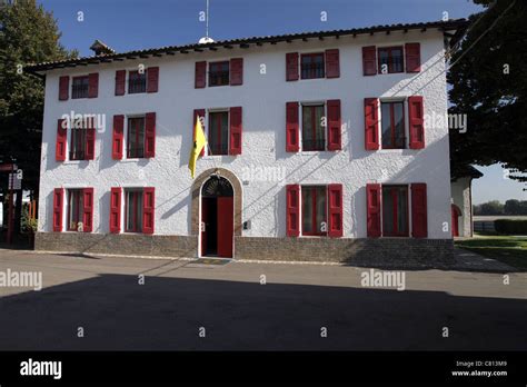 Enzo Ferraris White House Fiorano Hi Res Stock Photography And Images